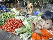 Một phần ba trẻ em Myanmar bị suy dinh dưỡng