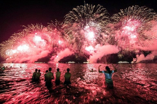 Những phong tục đón năm mới trên thế giới