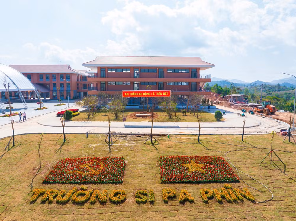 Trường phổ thông nội trú liên cấp Si Pa Phìn, Điện Biên (Ảnh: VĂN TOẢN)
