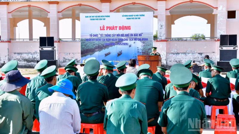 Quang cảnh buổi lễ phát động.