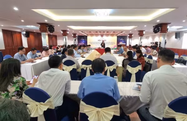 Hội thảo thu hút đông đảo đại diện các doanh nghiệp vừa và nhỏ, đại diện các hợp tác xã... tham gia.