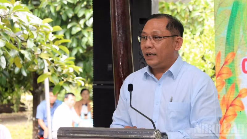 Ông Trần Chí Hùng, Phó Chủ tịch Ủy ban nhân dân thành phố Cần Thơ phát biểu tại hội nghị.