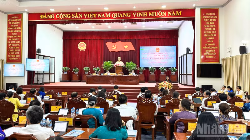 Quang cảnh kỳ họp. (Ảnh: VĂN ÚT)