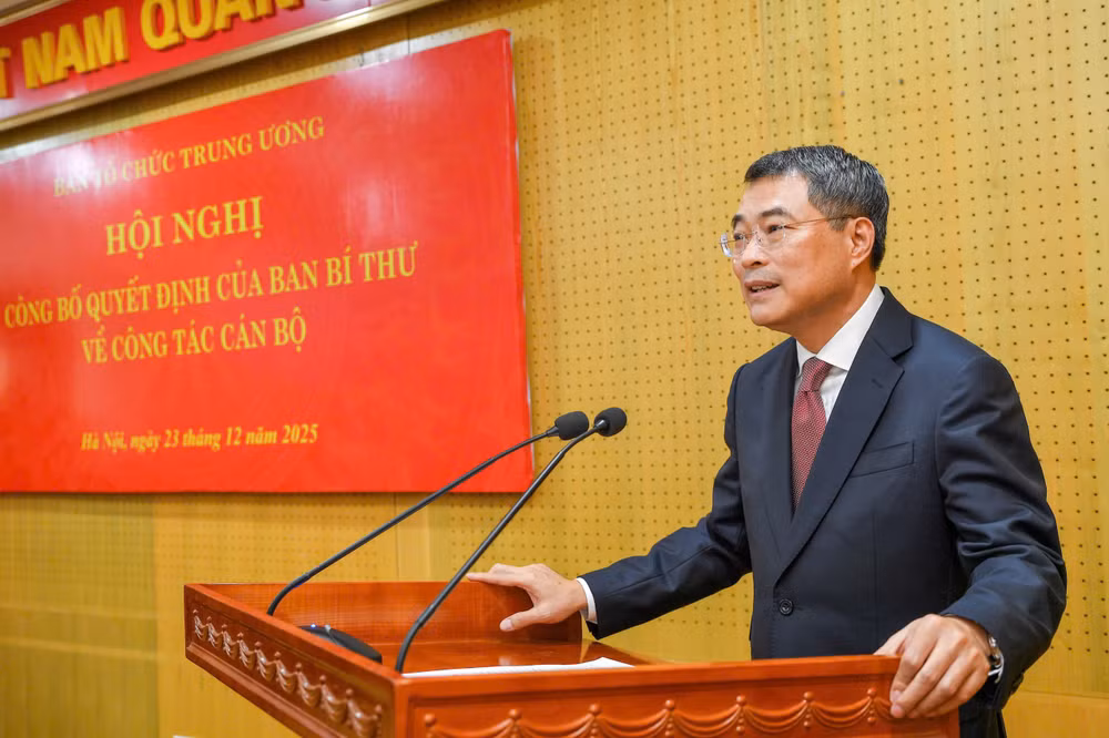 Đồng chí Lê Minh Hưng, Ủy viên Bộ Chính trị, Bí thư Trung ương Đảng, Trưởng Ban Tổ chức Trung ương phát biểu tại hội nghị (ảnh: Thế Đại)
