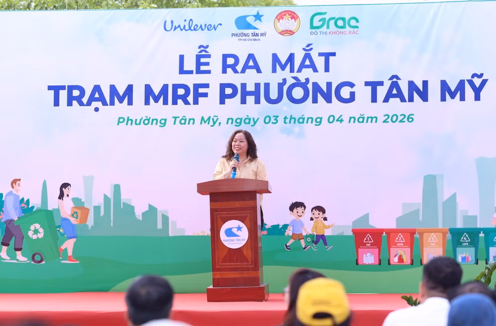ba-nguyen-thi-bich-van-tong-giam-doc-quoc-gia-unilever-viet-nam-phat-bieu-tai-su-kien.jpg
