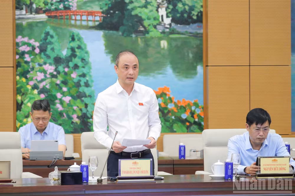 ndo_br_pho-chu-nhiem-uy-ban-khoa-hoc-cong-nghe-va-moi-truong-nguyen-phuong-tuan-1.jpg