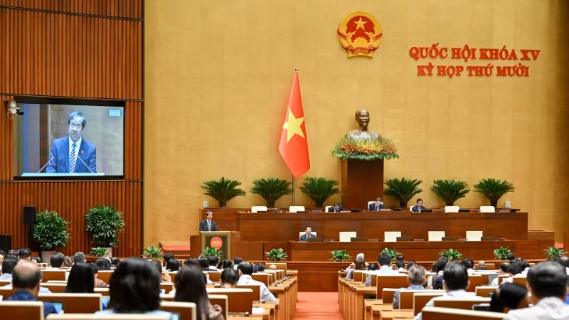 Quang cảnh phiên họp toàn thể ở hội trường tại Kỳ họp thứ 10, Quốc hội khóa XV. (Ảnh: DUY LINH)