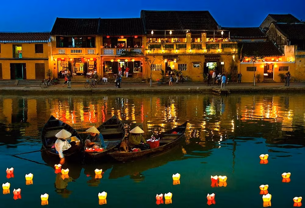 Du khách đến Hội An có cơ hội trải nghiệm nhiều hoạt động văn hoá đậm sắc màu truyền thống.