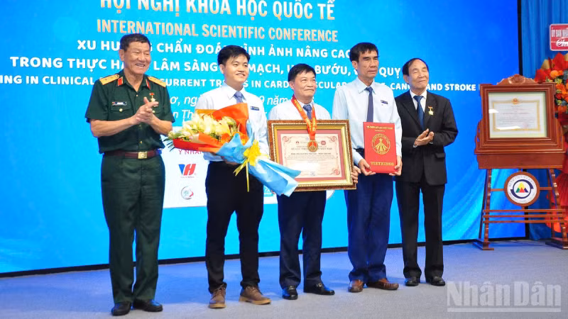 ndo_br_thiet-ke-chua-co-ten-6225.png