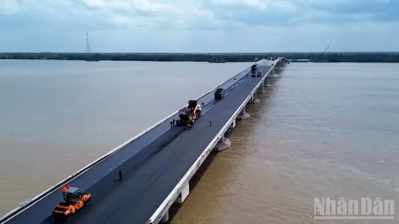 Cầu Đại Ngãi kết nối Cần Thơ và Vĩnh Long hoàn thành sẽ là động lực quan trọng để giúp Cù Lao Dung vươn mình phát triển trong tương lai.