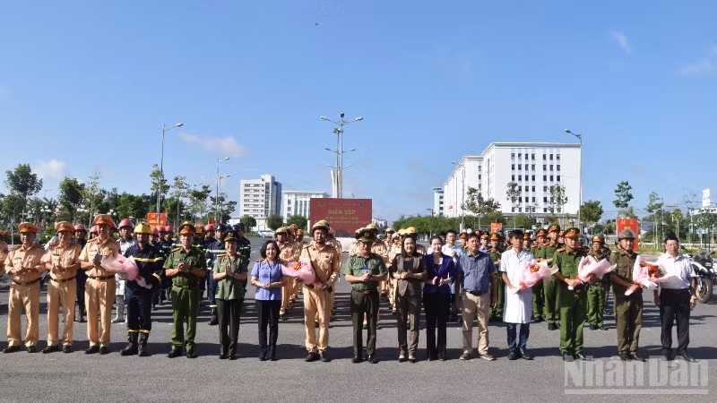 Các lực lượng tham gia diễn tập.