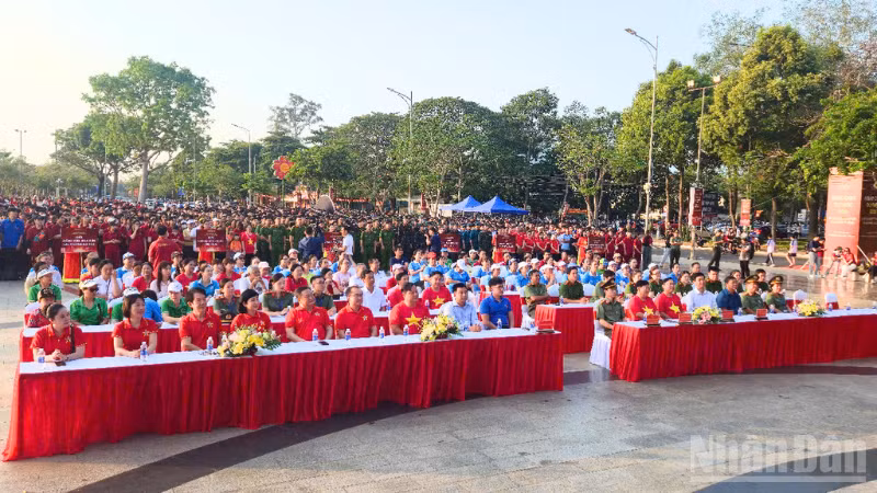 Quang cảnh Lễ khai mạc.