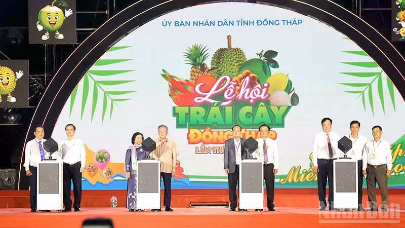 Nghi thức khai mạc Lễ hội trái cây tỉnh Đồng Tháp lần thứ I năm 2026.
