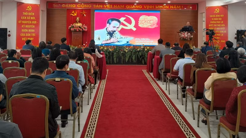 Quang cảnh hội nghị.