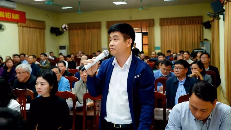 Cán bộ, nhân dân xã Thường Tín tham gia đóng góp ý kiến vào Đồ án quy hoạch chi tiết 1/500 Khu đô thị thể thao Olympic.