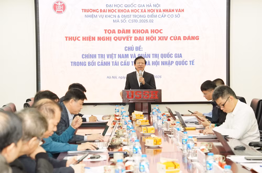 GS, TS Hoàng Anh Tuấn, Hiệu trưởng Trường Đại học Khoa học Xã hội và Nhân văn phát biểu khai mạc Tọa đàm (Ảnh: Quang Sáng)