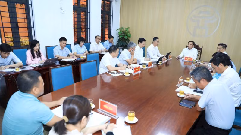 Quang cảnh buổi tiếp công dân của Bí thư Thành ủy Hà Nội Trần Đức Thắng.
