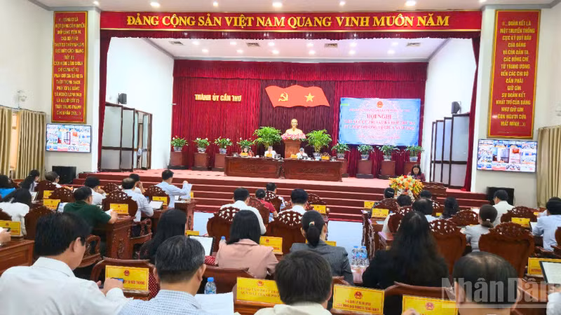Quang cảnh hội nghị.