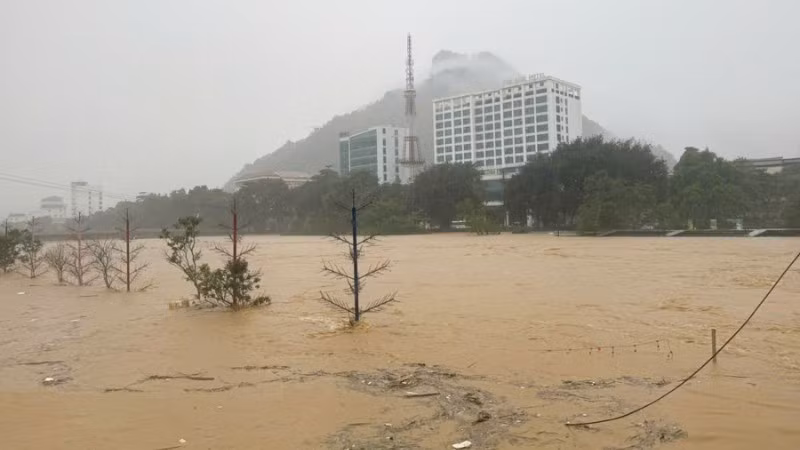 Nguyên nhân ngập lụt tại phường Hà Giang 1 và 2 một phần là do các thủy điện trên thượng nguồn sông Lô, sông Miện xả lũ.