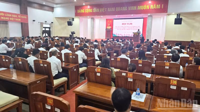Quang cảnh hội nghị.