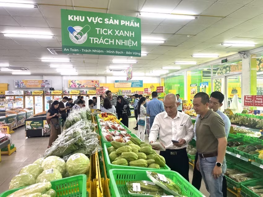 Chương trình "Tick xanh trách nhiệm" giúp người dân có thể truy xuất nguồn gốc sản phẩm. 