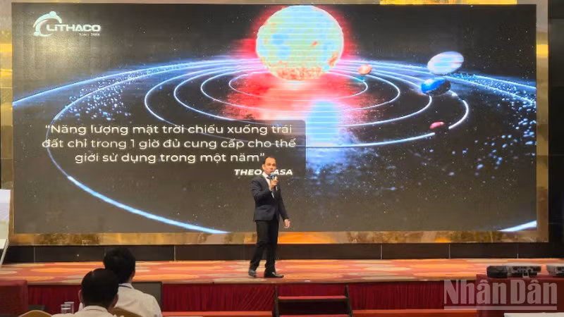 Các chuyên gia cho biết, mô hình năng lượng phân tán từ điện mặt trời kết hợp lưu trữ sẽ giúp chủ động nguồn điện tại chỗ.
