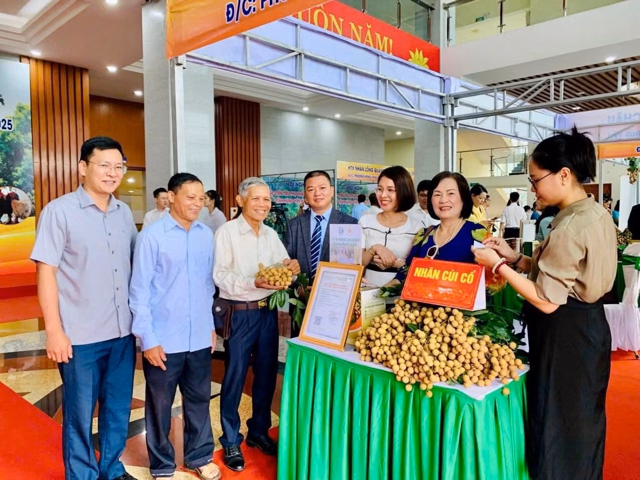 28-8-xuc-tien-thuong-mai-tieu-thu-nhan-o-hung-yen.jpg