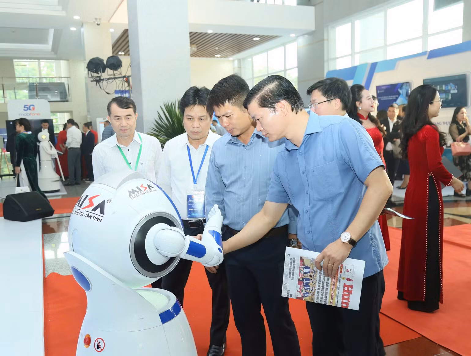 29-10-dien-dan-cong-nghe-chuyen-doi-so-1.jpg