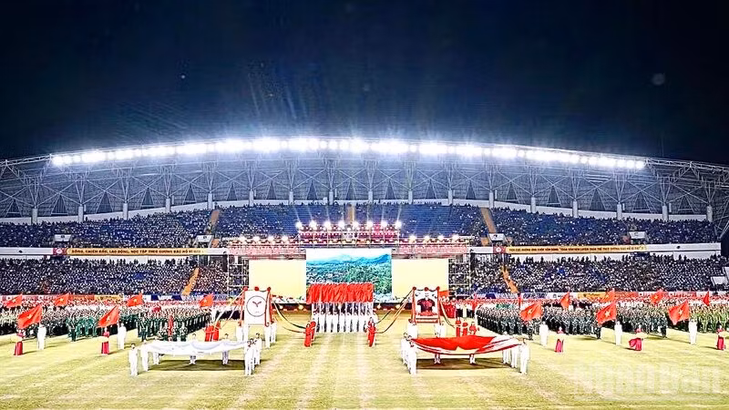 Lễ khai mạc Đại hội Thể dục thể thao tỉnh Thái Nguyên lần thứ X được tổ chức tại sân vận động Thái Nguyên. (Ảnh: THẾ BÌNH)