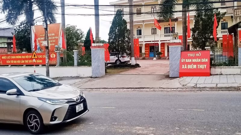 Để tạo thuận lợi cho người dân, xã Điềm Thụy tổ chức hai điểm tiếp nhận và trả kết quả giải quyết thủ tục hành chính ở trụ sở xã Điềm Thụy và ở trụ sở xã Nga My cũ.
