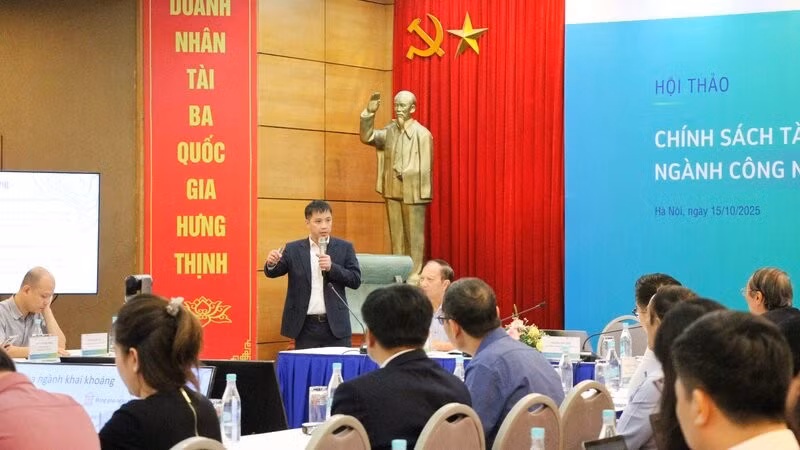 Nhiều chuyên gia đề xuất xem xét, sửa đổi chính sách tài chính đối với ngành khoáng sản
