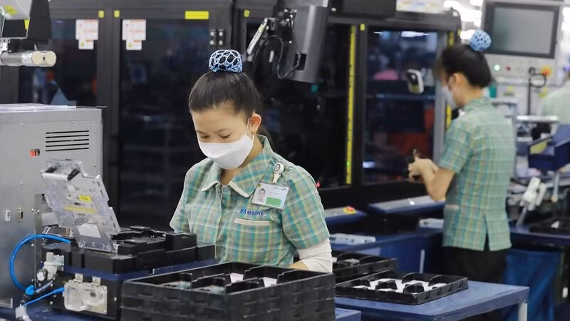 Điện thoại thông minh chiếm tỷ trọng lớn trong cơ cấu hàng hóa xuất khẩu trên địa bàn tỉnh Thái Nguyên.