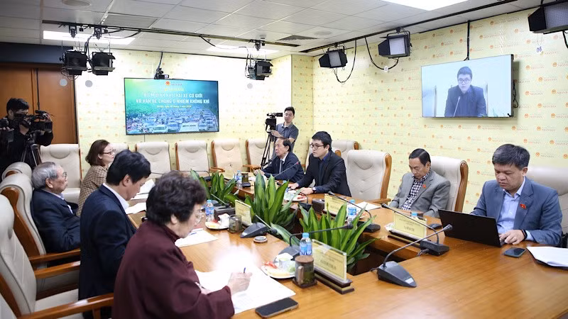 Toàn cảnh Tọa đàm "Kiểm định khí thải xe cơ giới và vấn đề chống ô nhiễm không khí".