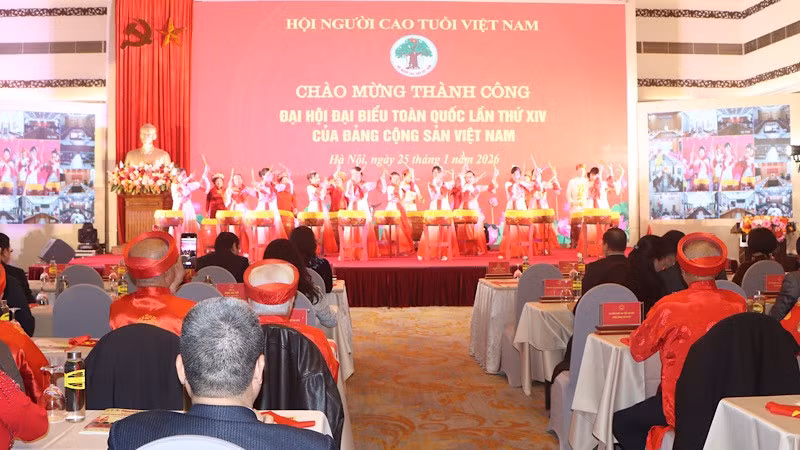 Chương trình nghệ thuật "Hào khí Diên Hồng trong kỷ nguyên mới" chào mừng thành công Đại hội đại biểu toàn quốc lần thứ XIV của Đảng.