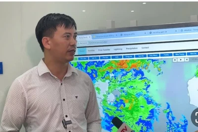 Ông Nguyễn Văn Hưởng, Trưởng phòng Dự báo Thời tiết, Trung tâm Dự báo khí tượng thủy văn quốc gia chia sẻ với báo chí tối 25/8.