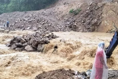 Mưa lớn có thể gây ngập úng tại các vùng trũng, thấp, khu đô thị, khu công nghiệp; nguy cơ lũ quét tại các sông, suối nhỏ và sạt lở đất trên các sườn dốc.