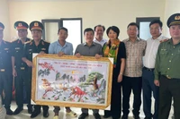 Đoàn công tác đã ra thăm Điểm cơ sở A6-Hòn Hải thuộc Đặc khu Phú Quý.