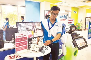 Tập đoàn Công nghệ TMA, Khu Công viên phần mềm Quang Trung trưng bày các sản phẩm công nghệ.