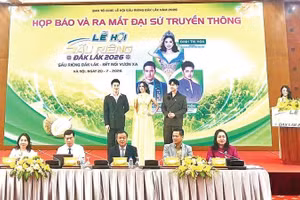 Ban tổ chức Lễ hội Sầu riêng Đắk Lắk năm 2026 họp báo về lễ hội tại Hà Nội. 