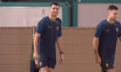 Ronaldo tập cùng Bồ Đào Nha trước trận gặp Ghana ở World Cup