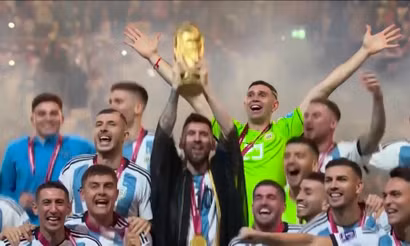 Argentina trở thành tân vương World Cup sau khi đánh bại Pháp
