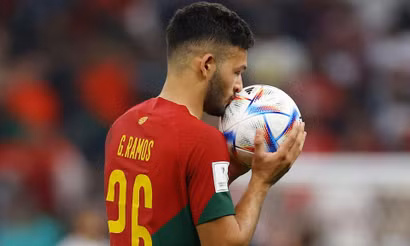 [Ảnh] Ngày cuối vòng 1/8 World Cup: Bồ Đào Nha thăng hoa, Maroc "vượt vũ môn"