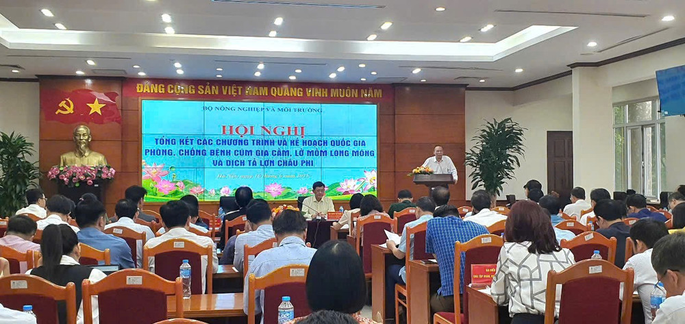 Quang cảnh hội nghị.