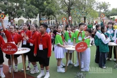 Chương trình giao lưu về đổi mới phương pháp giáo dục an toàn giao thông tại Phú Thọ.