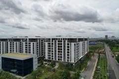 Nhiều chính sách về đất đai và nhà ở được tháo gỡ đã giúp tăng nguồn thu cho ngân sách, đồng thời giúp nhiều người tiếp cận với nơi ở ổn định. 