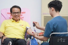 Chương trình hiến máu thu hút nhiều cá nhân, tổ chức tham gia.