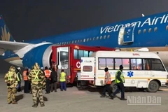 Máy bay Vietnam Airlines tại sân bay Kolkata.