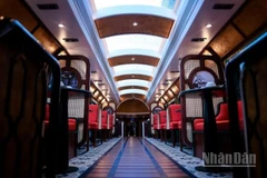 Tổng công ty Đường sắt Việt Nam (VNR) ra mắt đoàn tàu du lịch "Hà Nội 5 cửa ô".