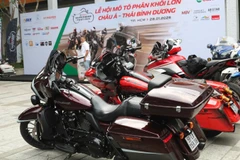 Nhiều loại mô-tô phân khối lớn được giới thiệu tại chương trình.