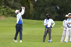 Các vận động viên thi đấu tại giải Golf “Tôi yêu Việt Nam”. (Ảnh: TẤN THẠNH)